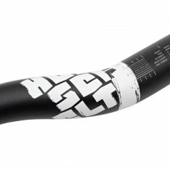 TRUVATIV HUSSEFELT Riser Handlebar 40 Mm Rise 31.8/700 Mm Black 8 TRUVATIV HUSSEFELT Riser Handlebar 40 Mm Rise 31.8/700 Mm Black -Funn Verkaufsladen 600x600 73896 pb46037 3